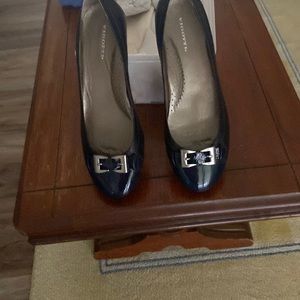 Vigotti navy blue flats